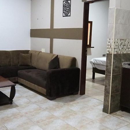 Al Fawanes Hotel Apartments Ammán Kültér fotó