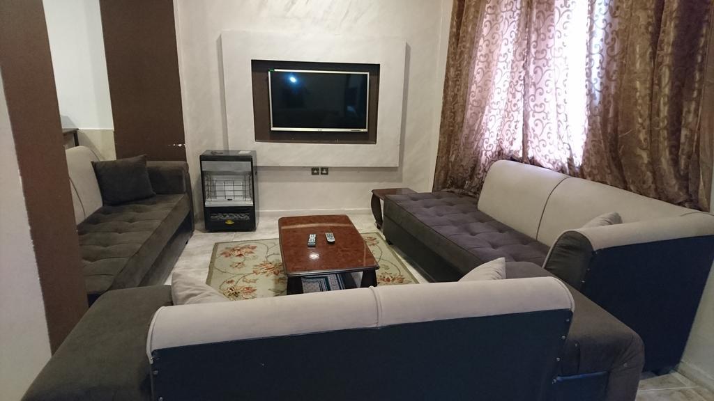 Al Fawanes Hotel Apartments Ammán Kültér fotó